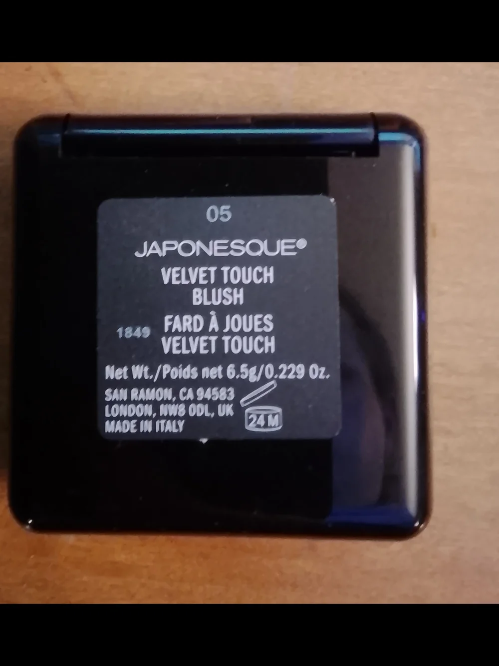 Japonesque Velvet Touch Blush compact in shade 05